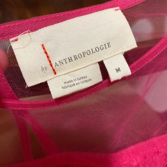 Anthropologie size Medium puff sleeve pink top - Picture 3 of 3